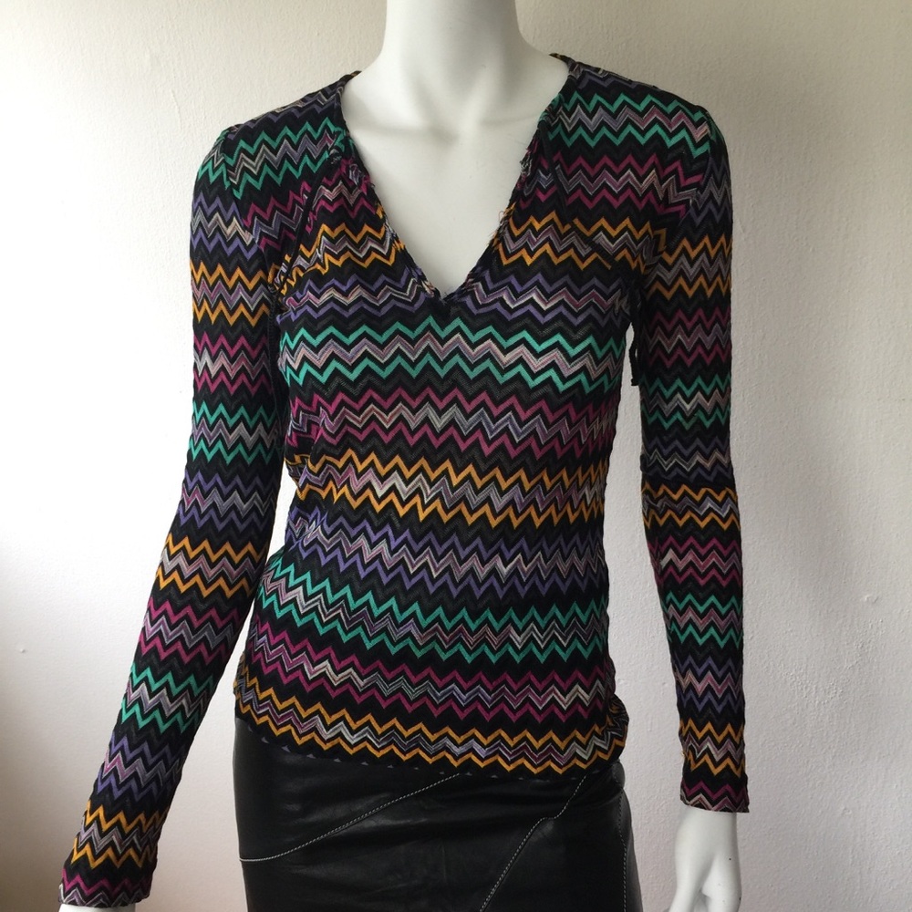 VTG & ULTRA RARE Missoni for Bloomingdale’s chevron V-Neck Long Sleeve Top